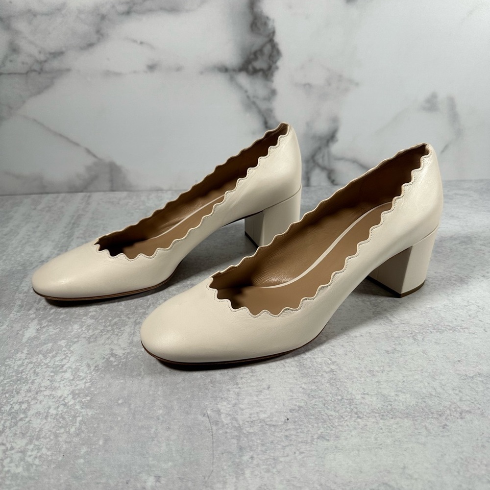 Chloé Block Heel Scallop Pumps Cream Leather Size 40- fits 9.5 - Picture 4 of 8